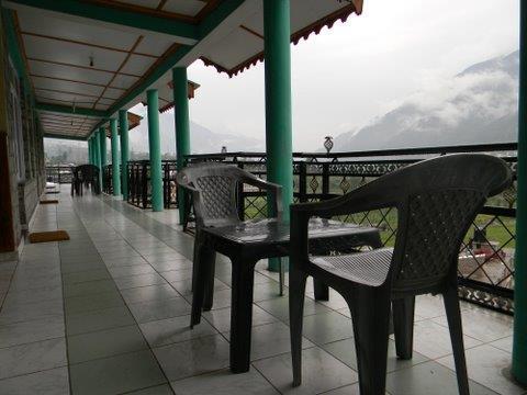 Hotel Him Parvat Manāli Esterno foto
